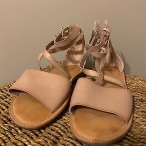 American Eagle sandals • size 10